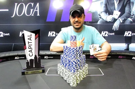 Marcelo Lontra é campeão do Capital Poker Fest 30K do H2 Club São Paulo