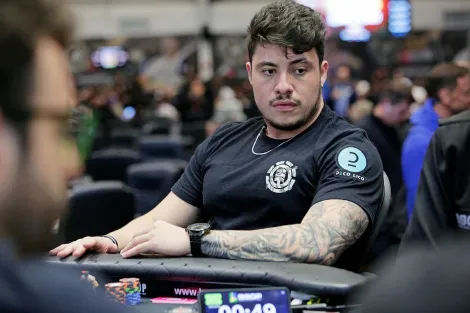 Keven Augusto avança como chip leader ao Dia Final do Sunday Million