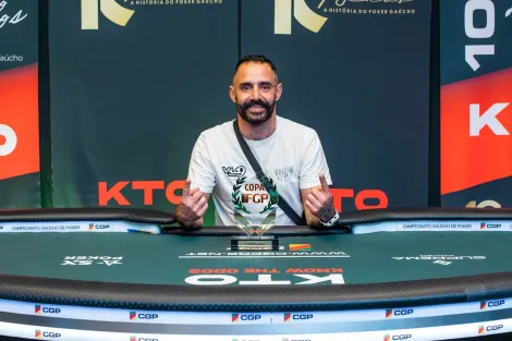 Douglas Monteiro é campeão do NL Hold'em FGP do CGP Capital: "Feliz demais"