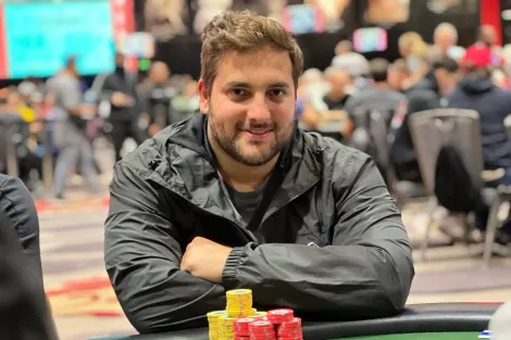 João Simão lidera brasileiros classificados ao Dia 3 do Main Event-H do WCOOP