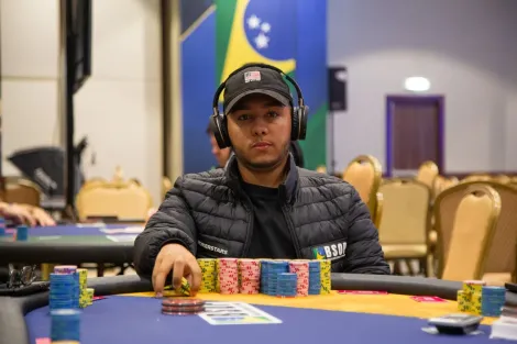 Lucas Soares puxa fila em rodada dupla do Start-Up Mystery KO do BSOP Rio