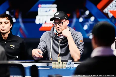 Robert James é o chip leader do Main Event do EPT Chipre rumo ao Dia 4