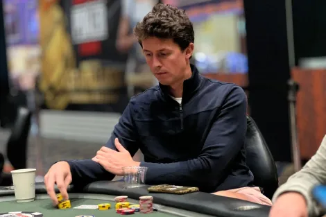 Bruno Volkmann tromba QQ e é eliminado na mesa final do GGMillion$