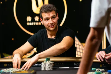 85% de split e drawing dead no flop: Michael Addamo sofre na Triton Main Event