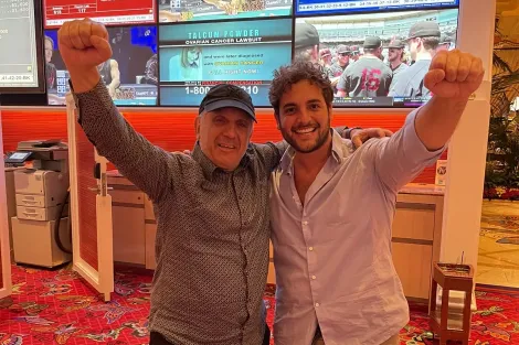 João Simão faz acordo no HU e volta a forrar no Wynn Las Vegas: "Melhor salão"