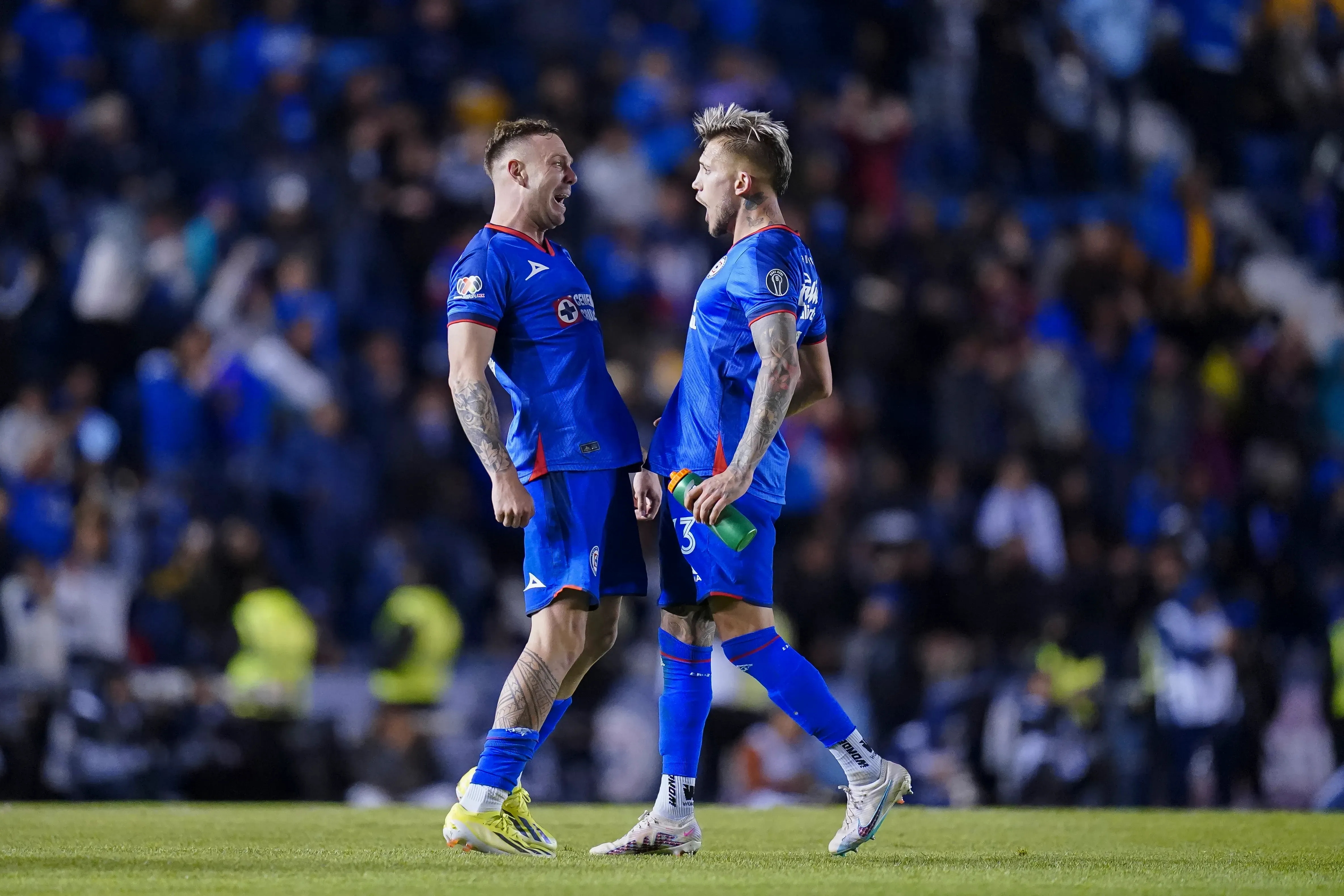 Rotondi y Piovi dejaron de ser imprescindibles para Cruz Azul (Imago 7)