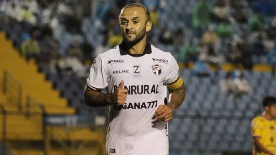 José Contreras – Comunicaciones