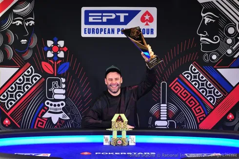 Robert Cowen agora possui um troféu do EPT
