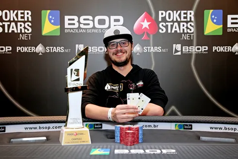 Kelvin Kerber – Campeão Torneios dos Campeões – BSOP100 Foz do Iguaçu
