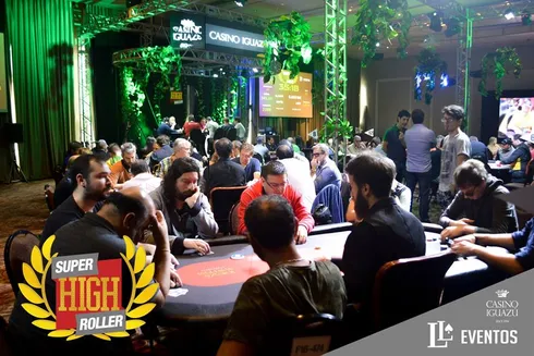 Salão Super High Roller – Casino Iguazú
