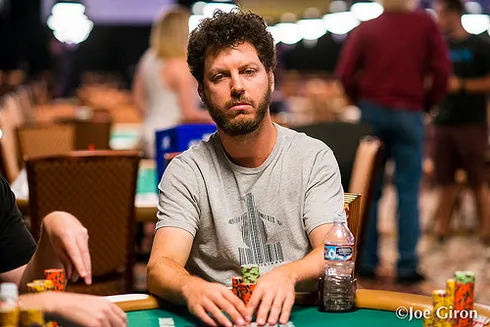 Atual campeão, Chris Vitch lidera os finalistas do Seven Card Stud Championship da WSOP