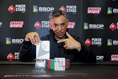 Pedro Todorovic campeão do 4 Blinds do BSOP Floripa
