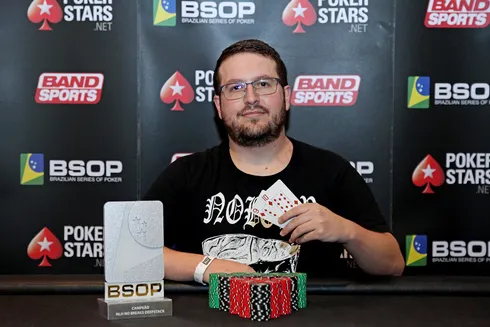 André Constantino Campeão do No Breaks do BSOP Floripa
