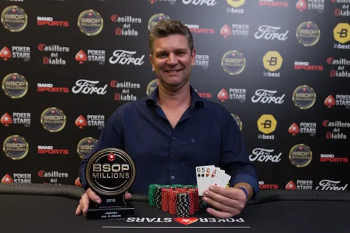 Éder Ferronato é campeão do Pot-Limit Omaha do BSOP Millions
