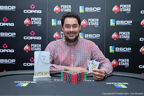 Douglas Alves campeão do Short Deck do BSOP Rio Quente
