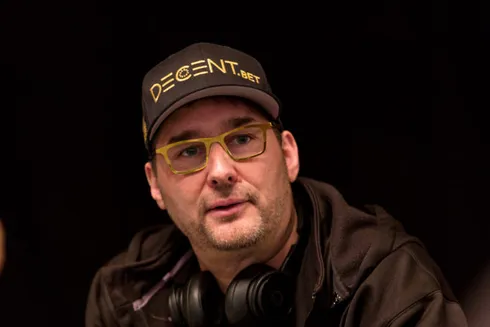 Phil Hellmuth apostou em Daniel Negranu no confronto contra Doug Polk
