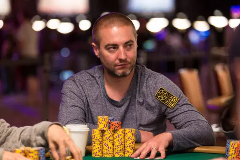 Chance Kornuth acertou o straight flush e levou mais de € 45 mil
