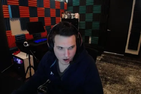 Doug Polk transmitiu por cerca de 30 minutos sem perceber o erro
