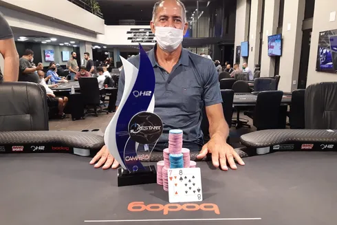 João Soares superou Norson Saho no heads-up
