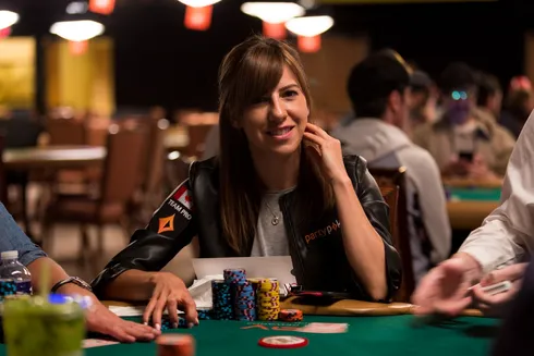 Kristen Bicknell se posicionou sobre as mulheres e o ambiente do poker
