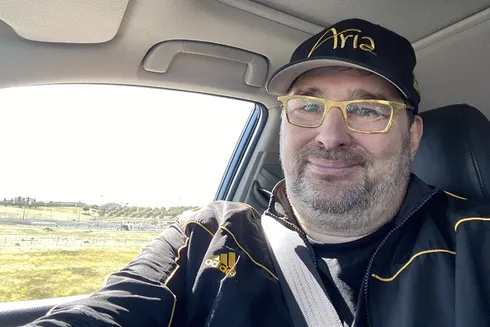 Phil Hellmuth foi vacinado na Califórnia
