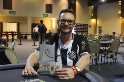 Fellipe Drapichinski conquistou o primeiro título nesta edição da WSOPC Series
