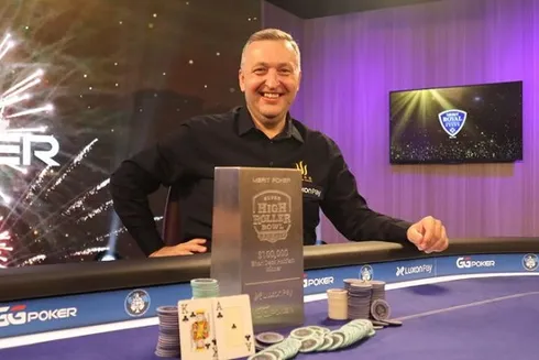 Tony G cravou a segunda disputa no Super High Roller Bowl Europe (Foto: PokerNews)
