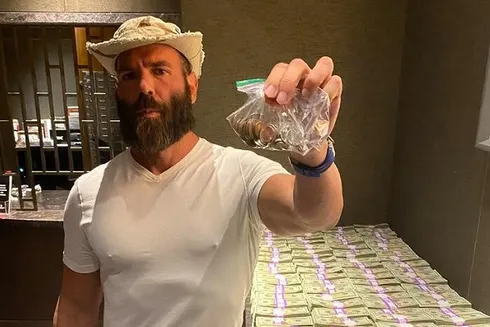 Dan Bilzerian estaria disposto a jogar por nove dígitos (Reprodução/Instagram)
