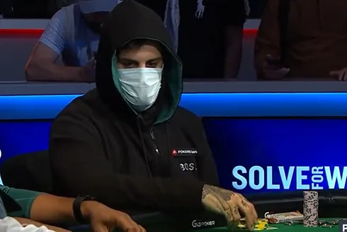 Papo MC não achou que QQ valia a aposta (Foto: Reprodução/PokerGO)
