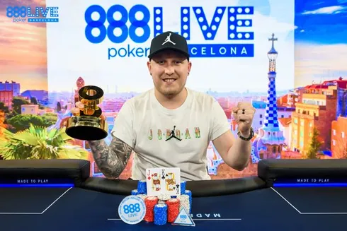 O italiano Sandro Hauser foi o vencedor do Main Event do 888poker LIVE Barcelona.
