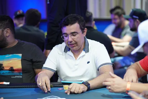 José Carlos Barbosa aparece no topo do chip count do Dia 1B
