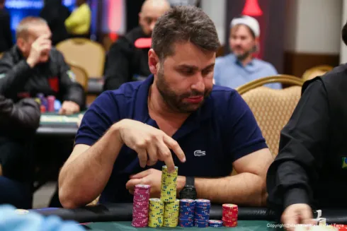 Ramos Filho, chip leader do Dia 1 do PL Omaha do BSOP Rio
