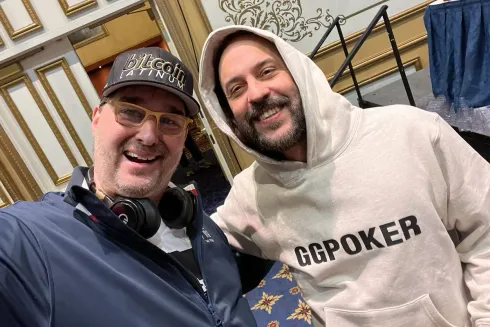 Phil Hellmuth e Gabriel o Pensador trocaram elogios na WSOP (Reprodução/Twitter @phil_hellmuth)
