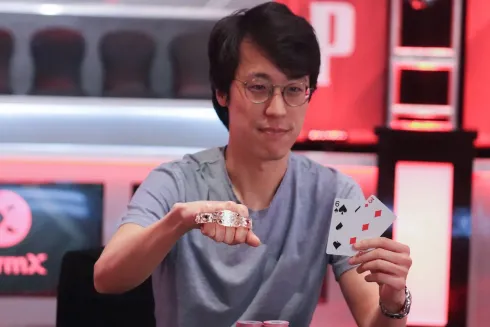 Michael Wang faturou seu segundo bracelete da WSOP (Foto: Diego Ribas/PxImages)
