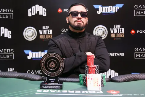 Elvis Renan, campeão do Win The Button Turbo K.O do BSOP Winter Millions
