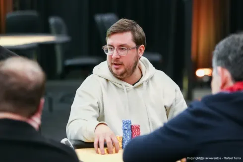 Pedro Madeira aparece com o terceiro maior stack no chip count geral
