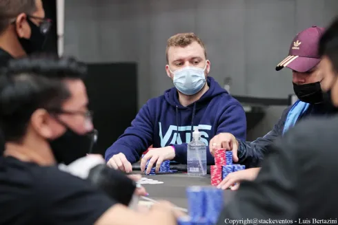 Gustavo Dias fez bonito nas mesas virtuais do PokerStars
