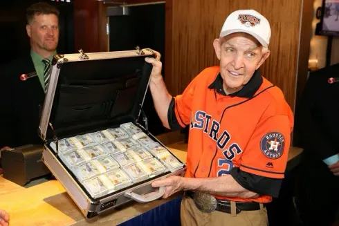 Mattress Mack tem muita fé no Houston Astros
