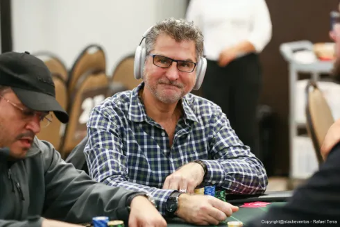 Max Vaccalluzzo está perto do título do High Rollers no BSOP Gramado
