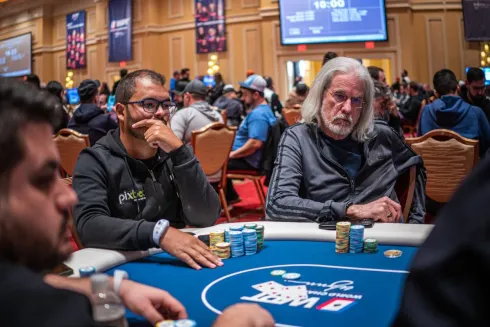 Aryan Ouriques é agora o chip leader geral do torneio (Foto: WPT)
