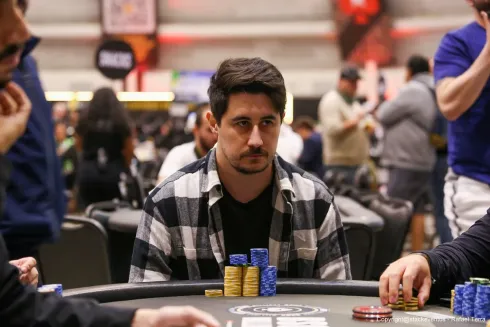 Jonathan Wolter é profissional do Cardroom Poker Team
