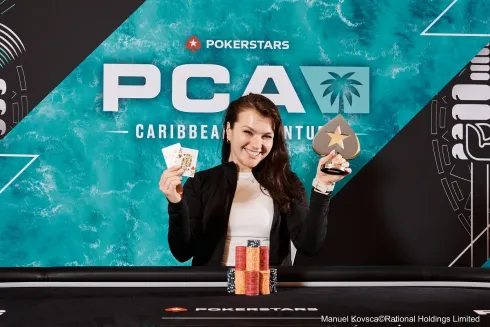 Monika Zukowicz, campeã do $550 Mystery Bounty do PCA
