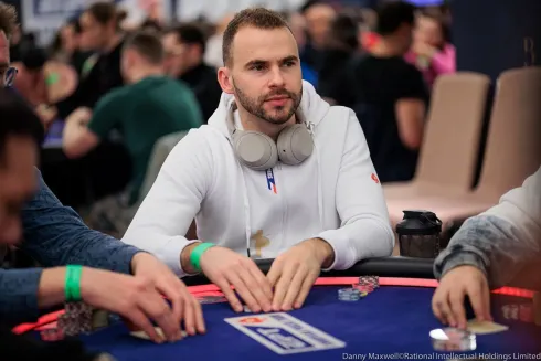 Renan Bruschi ficou em sexto no Evento #21 do EPT Paris
