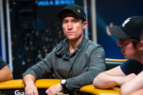 Daniel Dvoress aparece no topo do chip count no Evento #7 (Foto: Triton Poker)
