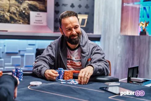 Daniel Negreanu está em busca do título no Evento #4 (Foto: PokerGO)
