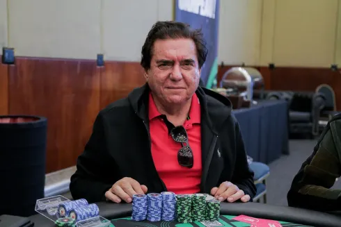 Antônio Santichio, chip leader do Dia 2 do High Rollers
