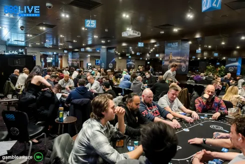 888poker LIVE Londres está a todo vapor na capital britânica (Foto: Reprodução/Twitter @888poker)
