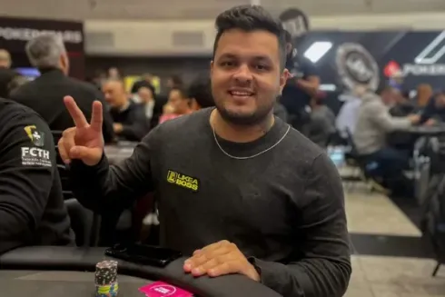 Renan Pezzette avançou bem para a decisão do Sunday Million
