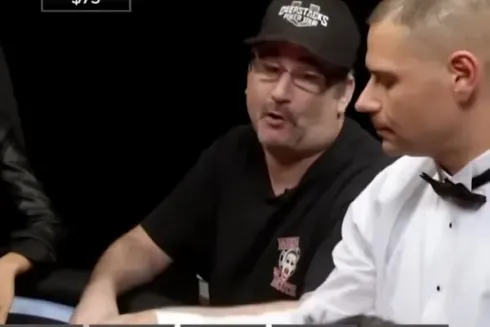 Mike Matusow ameaçou dar um soco em Shaun Deeb
