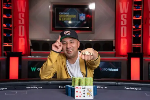 Stephen Nahm contou com um river salvador para ficar com o título (Foto: WSOP)
